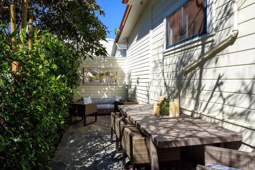 Upscale Downtown Home Walk To Beach Shops Bars 2 Санта-Барбара Екстер'єр фото